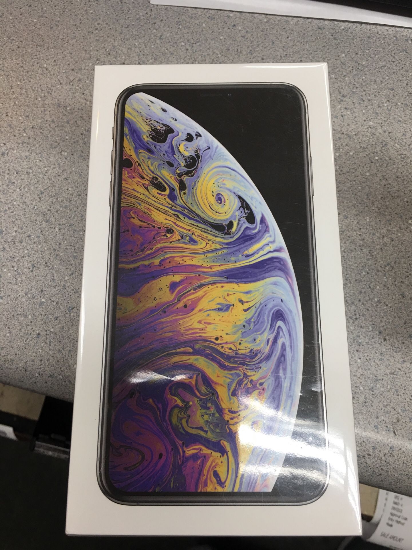 XS max Unlocked