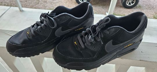 Mens Size 10.5 OG 90's Nike Air Max 90 / All Black Buff Gold
