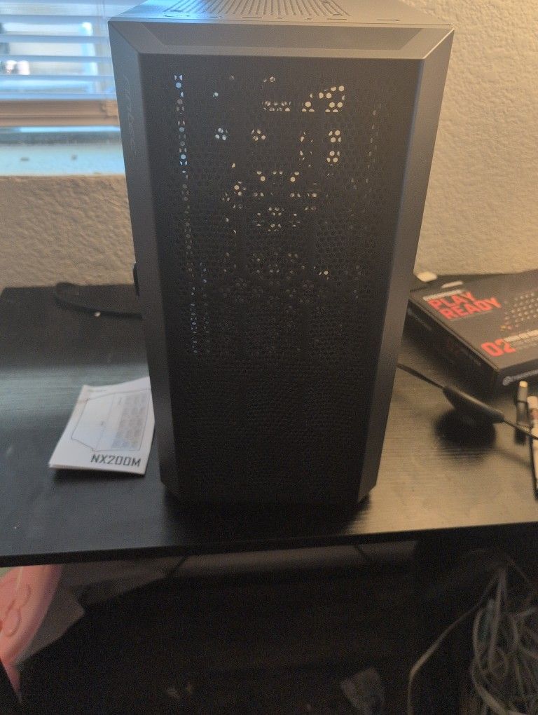 Antec Nx200 PC Case