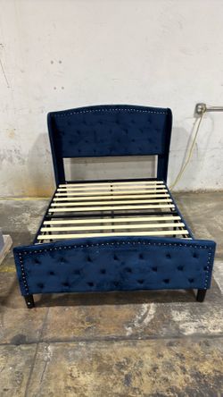 Full size bed