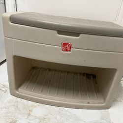 Step2 Outdoor Storage / Boot Bench – Weather-Resistant