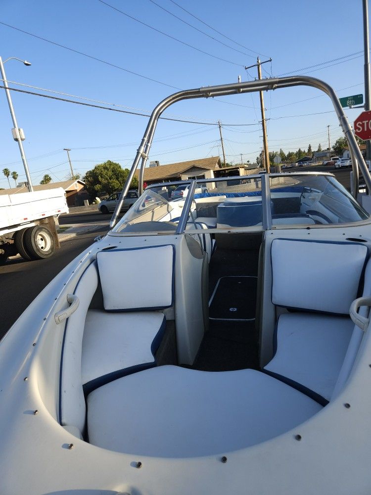 1999 Bayliner Capri