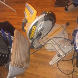 DeWalt Table Saw