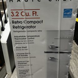 Retro Mini Fridge New 