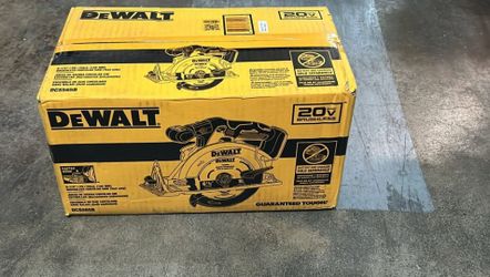 DEWALT 20V MAX Cordless Brushless 6-1/2 in. Sidewinder Style Circular Saw (Tool Only)
