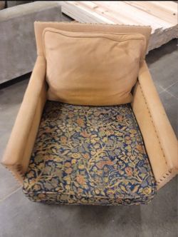 Crate And Barrel Lounge Chair