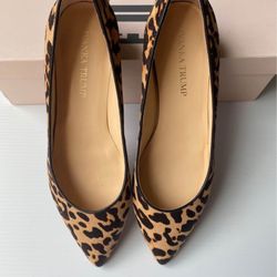 Ivanka Trump Leopard Chicly Flats, 7.5