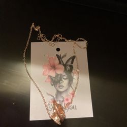 Elegant Gold Necklace With Crystal Accents 