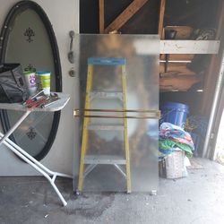 Two Small Slidingdoors