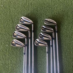 Taylormade Speedblade iron set (4-AW)