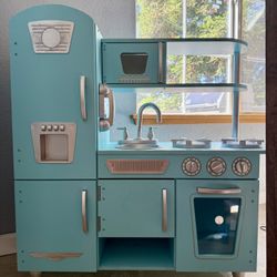 KidKraft Vintage Wooden kitchen