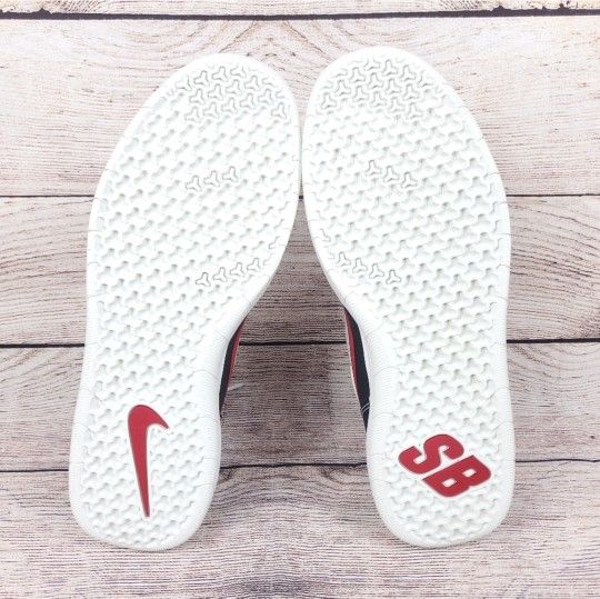 NIB Nike Sb Nyjah Free 2 Men's Skateboarding Shoes Black/Sport Red