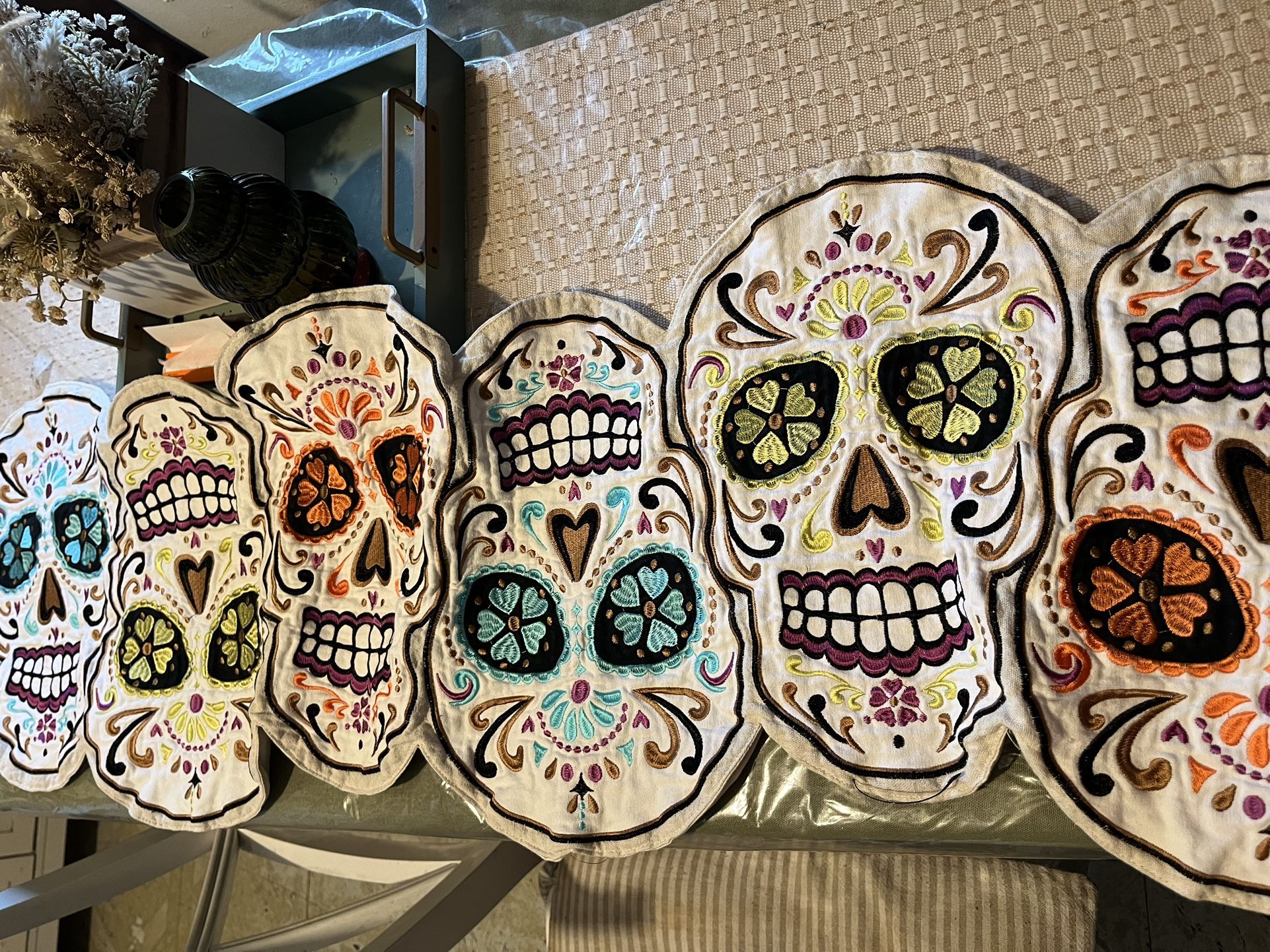 Dia De Los Muertos Table Runner