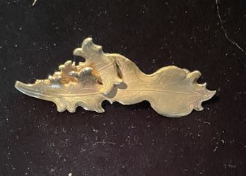 Vintage Giovanni Goldtone Leaf Brooch