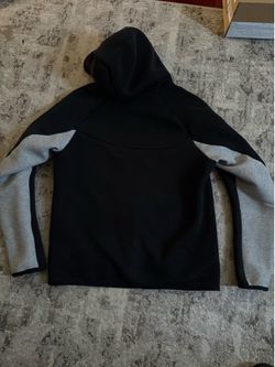 Nike tech