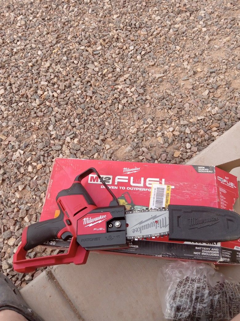 M12 HATCHET