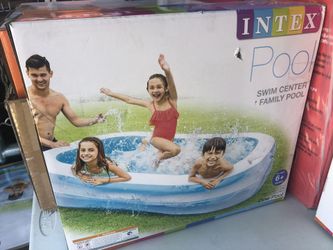 Intex family Pool
