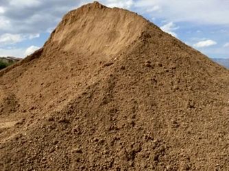 FREE CLEAN DIRT, I HAVE A TRACTOR TO LOAD YOU UP