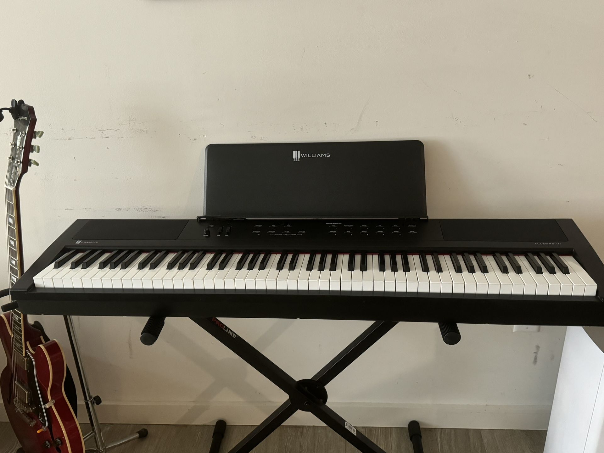 Allegro III Keyboard