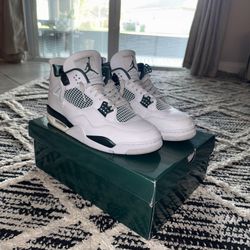 Jordan 4 