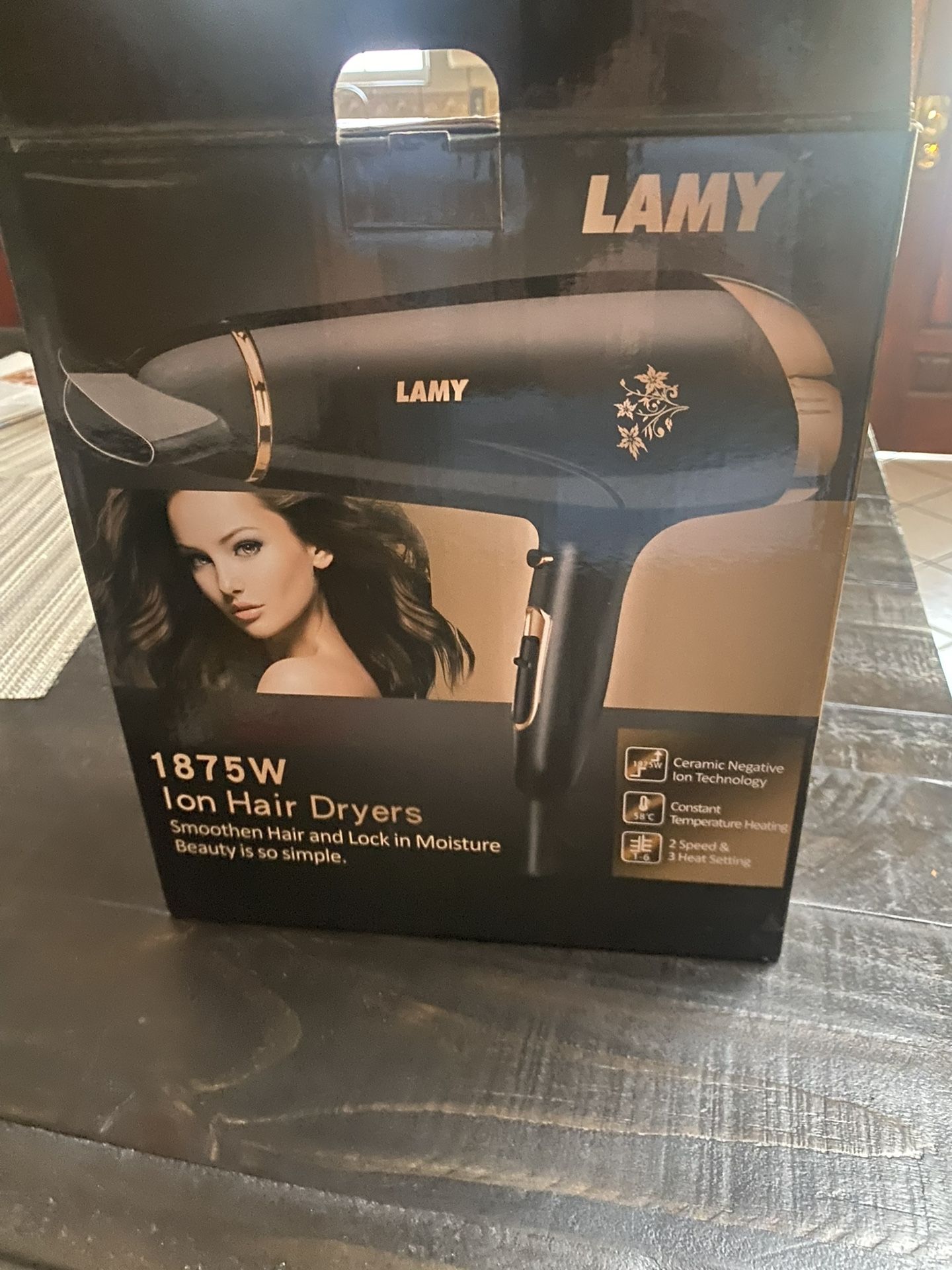 Hairdryer