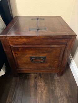 End table