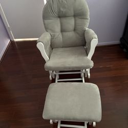 WINDSOR GLIDER & OTTOMAN
