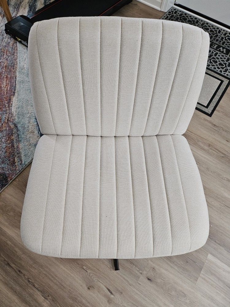 Tiktok Cross Leg Chair