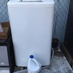 Used Haier 110v, Apartment size washer, for parts, won’t drain,