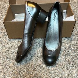 Trotter Women’s Shoes 