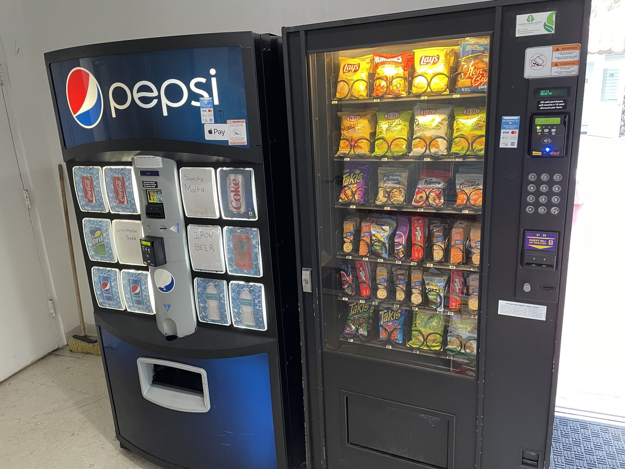 Vending machines For sale 1500 NOT WITH LOCATION!! With Card Readers