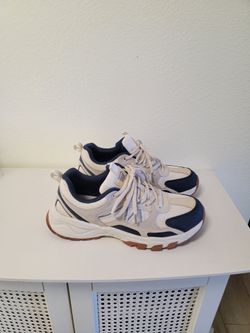 Feiyue Sneakers - Size: EU 41 (Fits like a US Men’s 8-8.5 / Women’s 9.5-10)" Excellent Condition