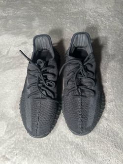 adidas Yeezy Boost 350 V2 "Onyx" size 10