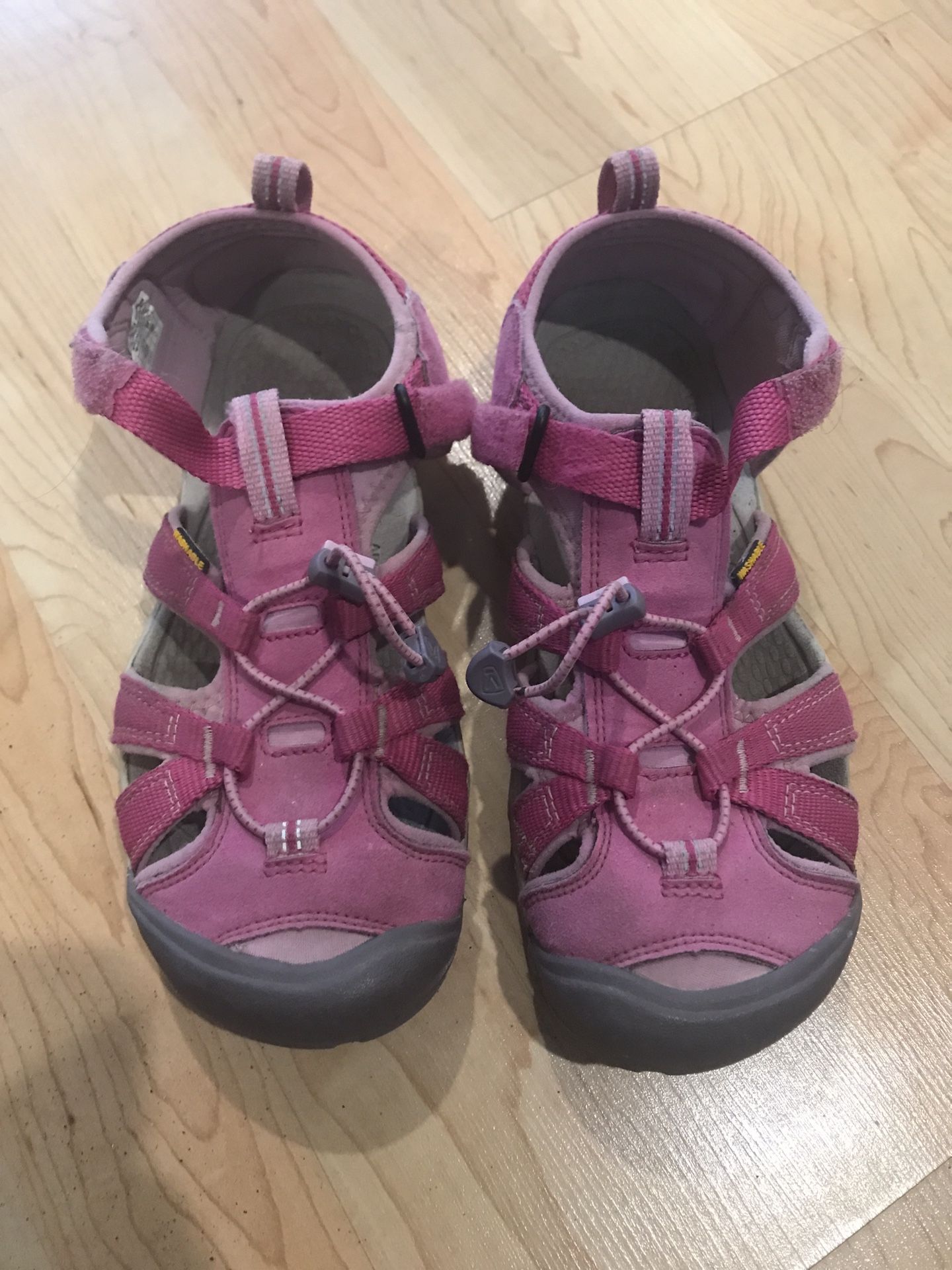 Keen women's water shoes