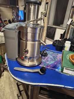 Breville 800JEXL Juice Fountain Elite 1000-Watt Juice Extractor