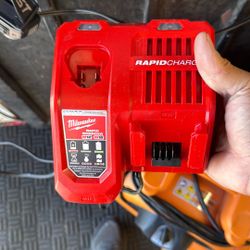 Milwaukee M18 Rapid Charger 