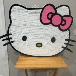 Hello Kitty Pinata