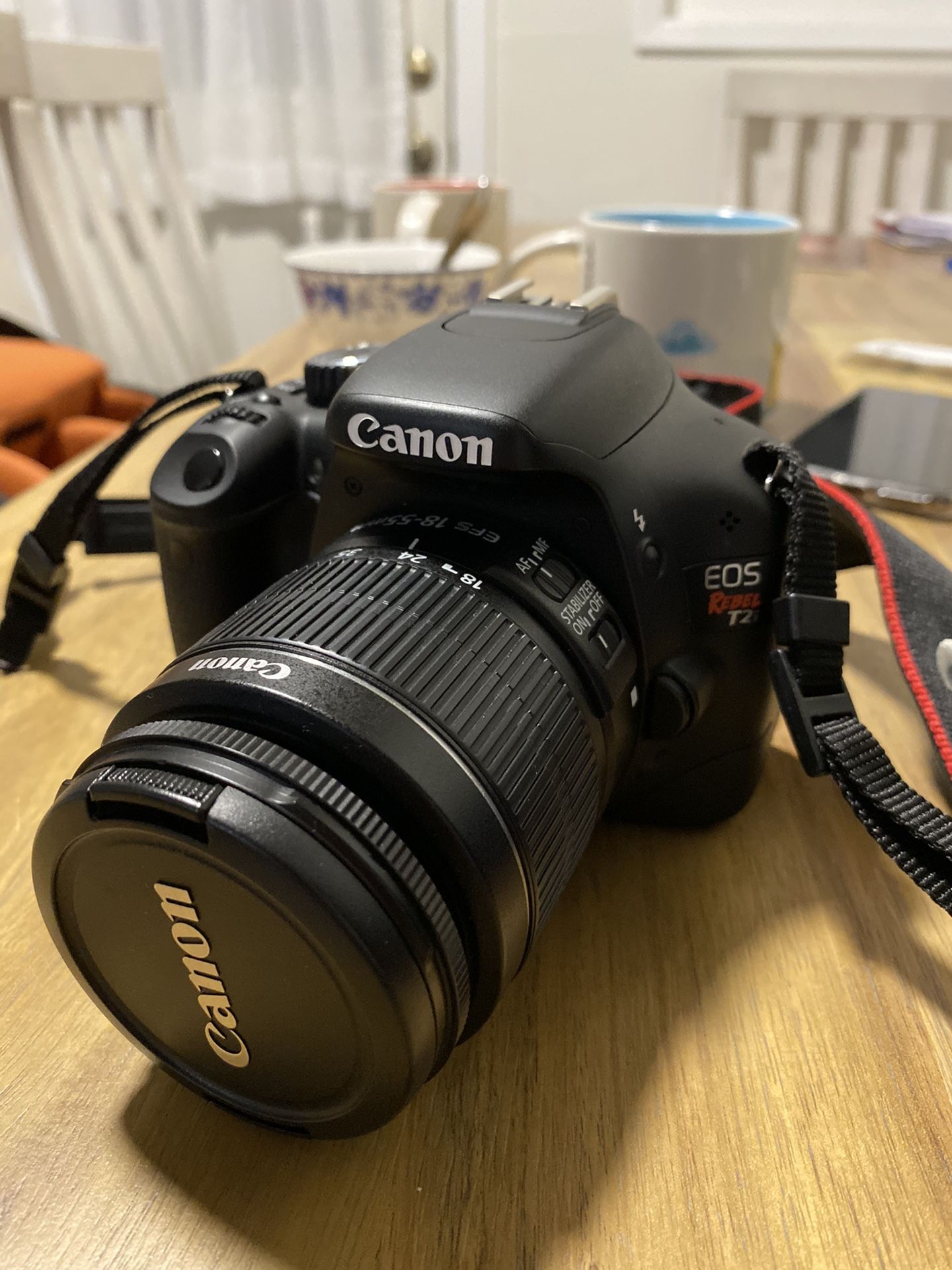 Canon 90% new Ti2 and additional lense