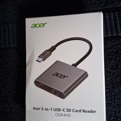 Lector de Tarjetas SD USB-C 3 en 1 de Acer (modelo ODK4H0)