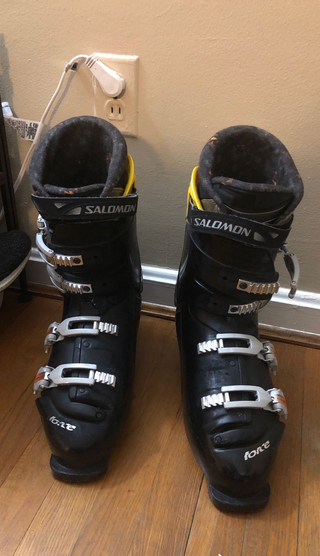 Ski boots Salomon force 8.0