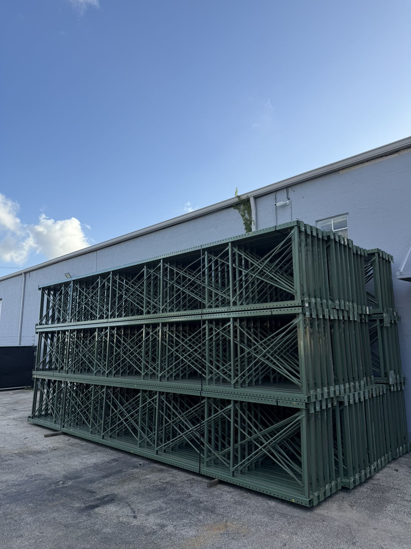 Teardrop Pallet Racks Beams Uprights Wire Deck