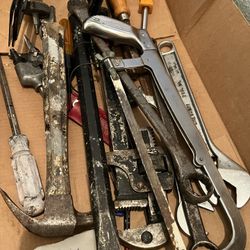 ASSORTED TOOLS