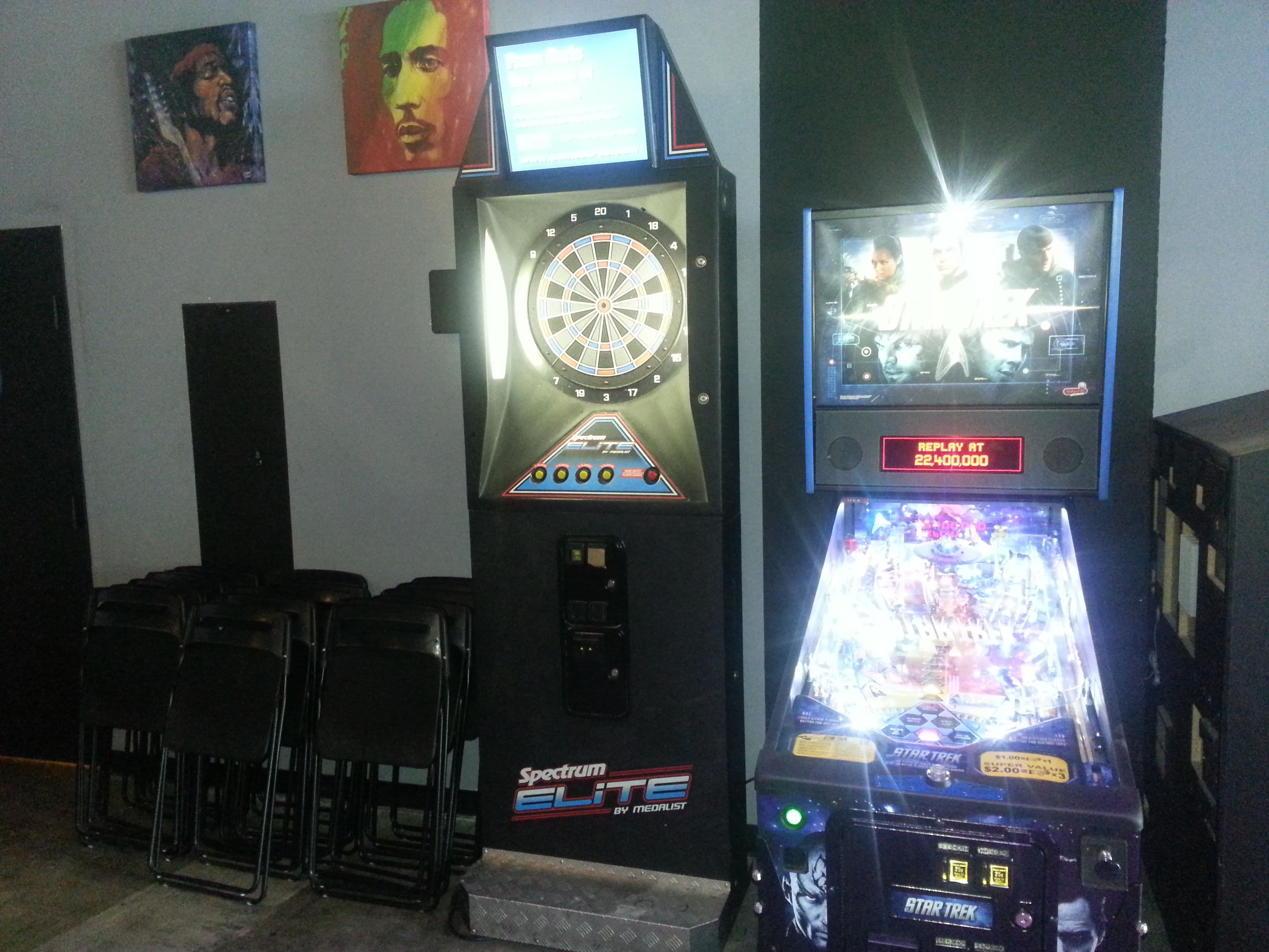 Dart board digital lcd spectrum medalist valley cougar jukebox coin op