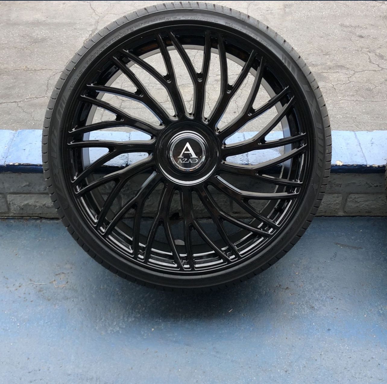 26x10. WHEELS AND TIRES 295/30/26.