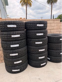 35x12.50r18 Hankoom tires nuevas con 65,000 millas de garantía las 4