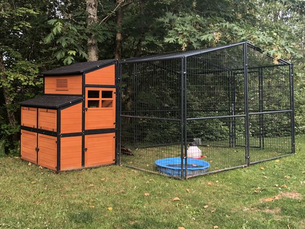 Producers pride chicken coop from tractor supply for Sale 