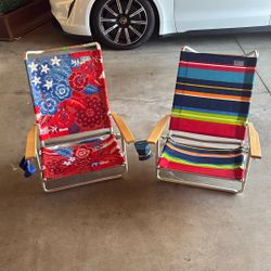 2 Beach chairs 