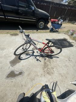 Schwinn Men's Circuit 700c/28" Hybrid Bike