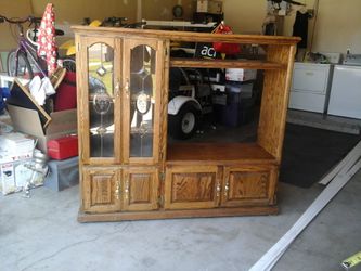 Entertainment center - Free