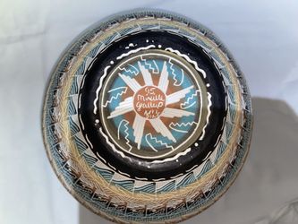 Navajo pottery